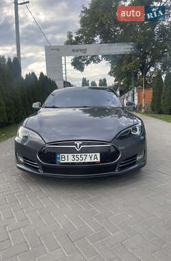Tesla Model S 2013