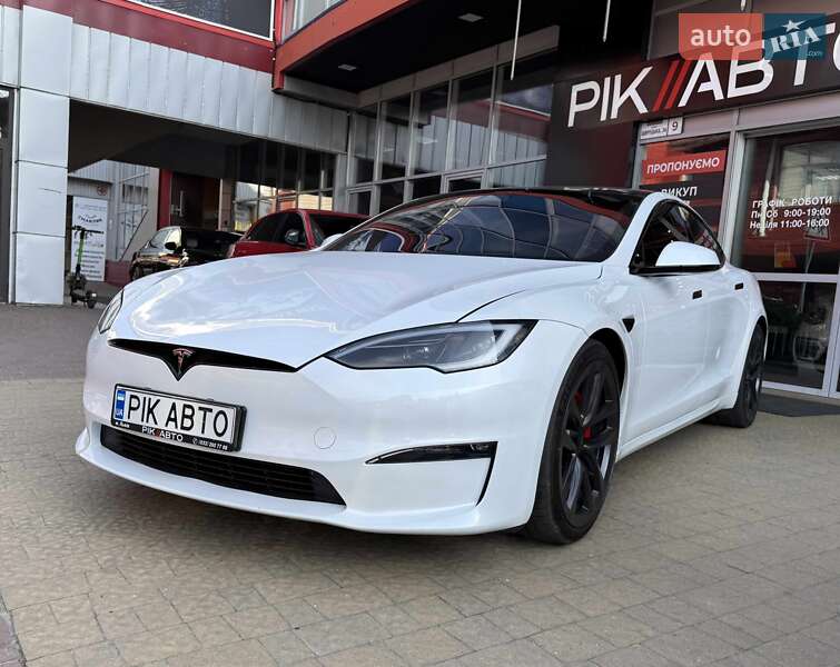 Ліфтбек Tesla Model S 2024 в Львові