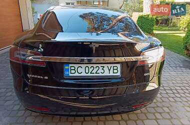 Ліфтбек Tesla Model S 2016 в 