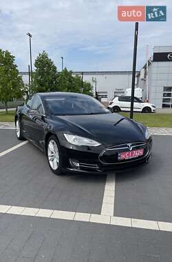 Лифтбек Tesla Model S 2013 в 
