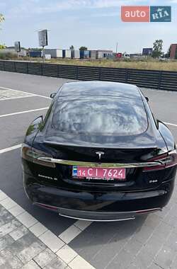 Лифтбек Tesla Model S 2013 в 