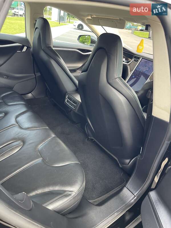 Лифтбек Tesla Model S 2013 в Мукачево