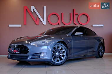 Tesla Model S 2013
