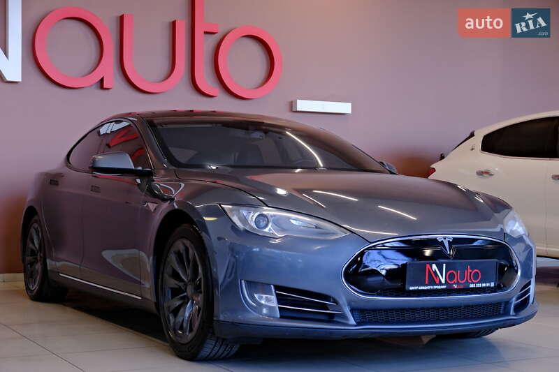 Лифтбек Tesla Model S 2013 в Одессе фото 7 Лифтбек Tesla Model S 2013 в Одессе