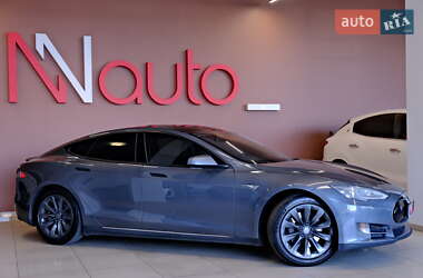 Ліфтбек Tesla Model S 2013 в 