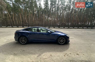 Лифтбек Tesla Model S 2022 в 
