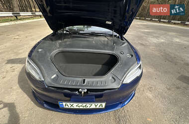 Лифтбек Tesla Model S 2022 в 