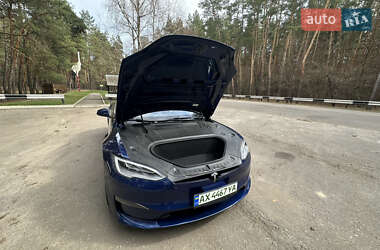 Лифтбек Tesla Model S 2022 в 
