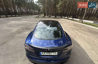 Лифтбек Tesla Model S 2022 в 