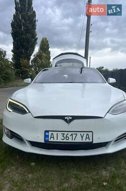 Ліфтбек Tesla Model S 2016 в 