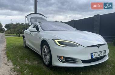 Ліфтбек Tesla Model S 2016 в 