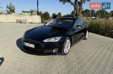 Ліфтбек Tesla Model S 2015 в 