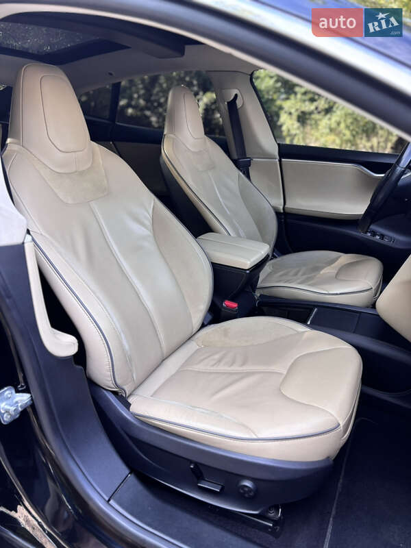 Лифтбек Tesla Model S 2014 в Ужгороде фото 11 Лифтбек Tesla Model S 2014 в Ужгороде