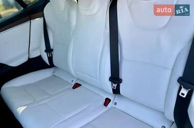 Лифтбек Tesla Model S 2022 в 