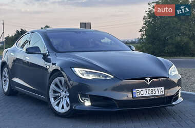 Tesla Model S 2016