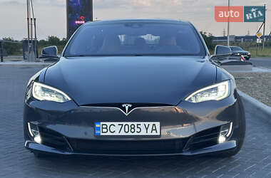 Лифтбек Tesla Model S 2016 в 