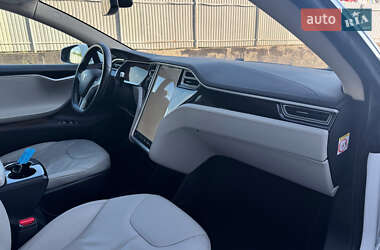 Лифтбек Tesla Model S 2013 в 