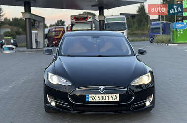 Лифтбек Tesla Model S 2014 в 