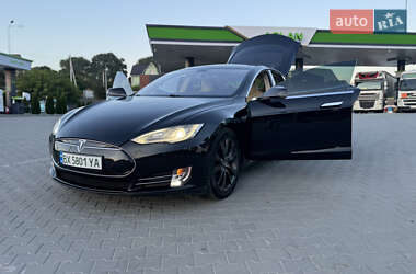 Лифтбек Tesla Model S 2014 в 