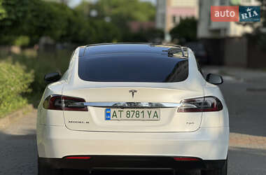 Ліфтбек Tesla Model S 2014 в 