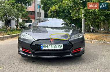 Ліфтбек Tesla Model S 2015 в 