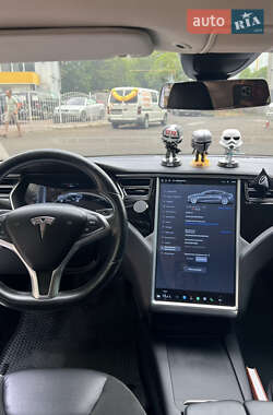Ліфтбек Tesla Model S 2015 в 