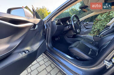 Ліфтбек Tesla Model S 2017 в 