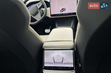 Лифтбек Tesla Model S 2024 в 