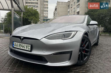 Лифтбек Tesla Model S 2024 в 