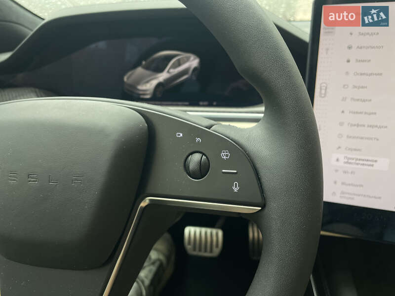 Лифтбек Tesla Model S 2024 в Львове