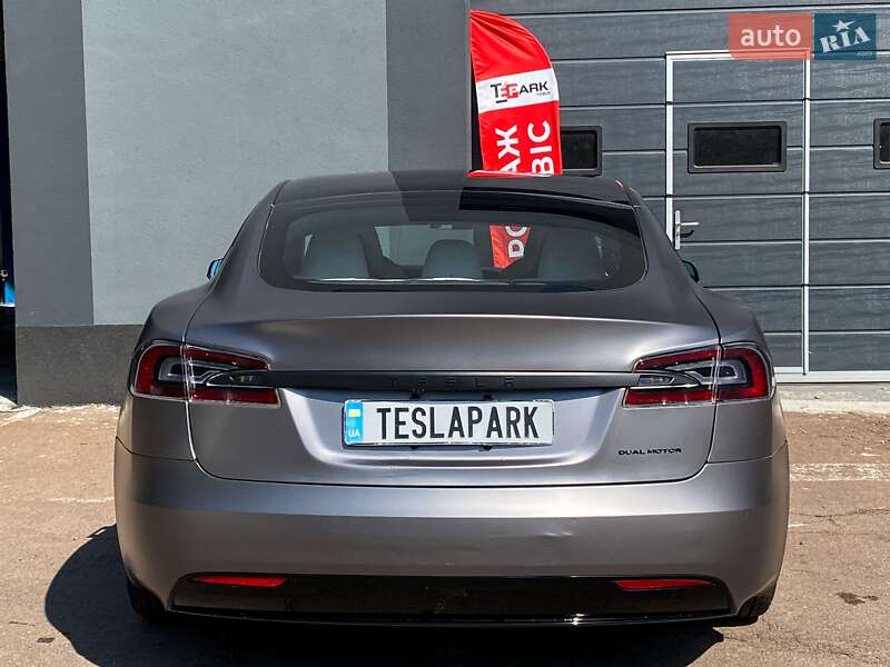 Ліфтбек Tesla Model S 2019 в Києві