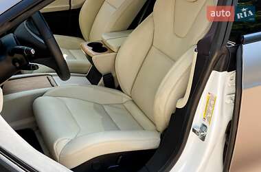 Ліфтбек Tesla Model S 2019 в 