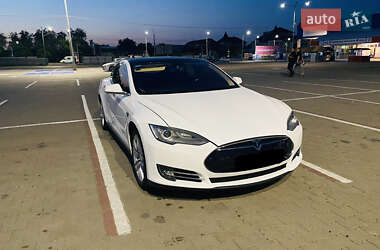 Ліфтбек Tesla Model S 2013 в 