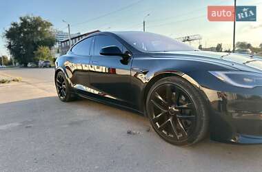 Tesla Model S 2021