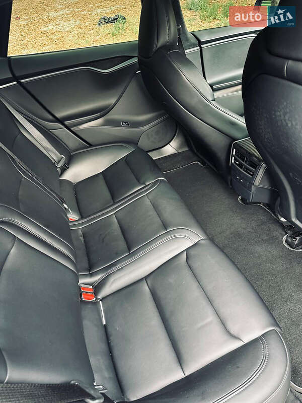 Ліфтбек Tesla Model S 2020 в Києві фото 19 Ліфтбек Tesla Model S 2020 в Києві