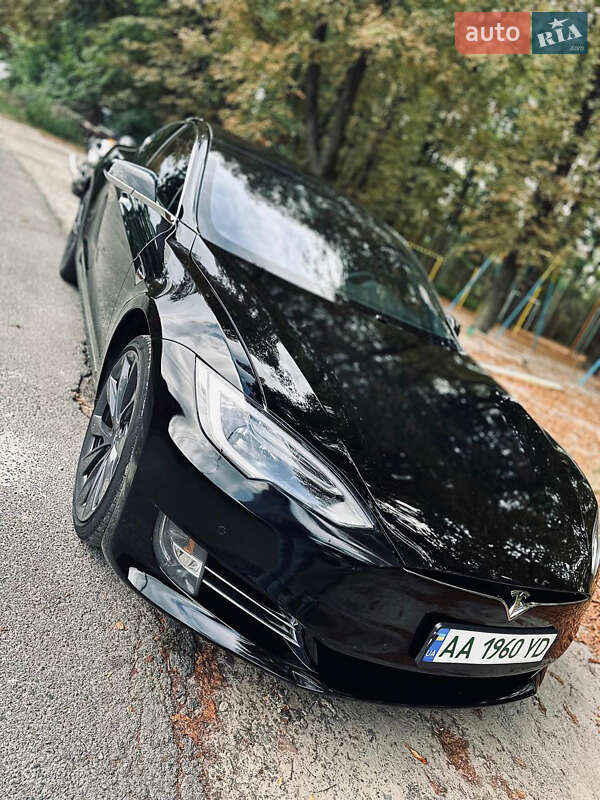 Ліфтбек Tesla Model S 2020 в Києві