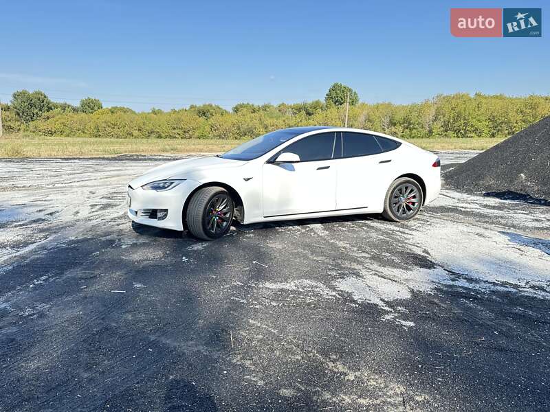 Лифтбек Tesla Model S 2016 в Черкассах фото 8 Лифтбек Tesla Model S 2016 в Черкассах