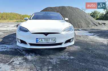 Лифтбек Tesla Model S 2016 в Черкассах