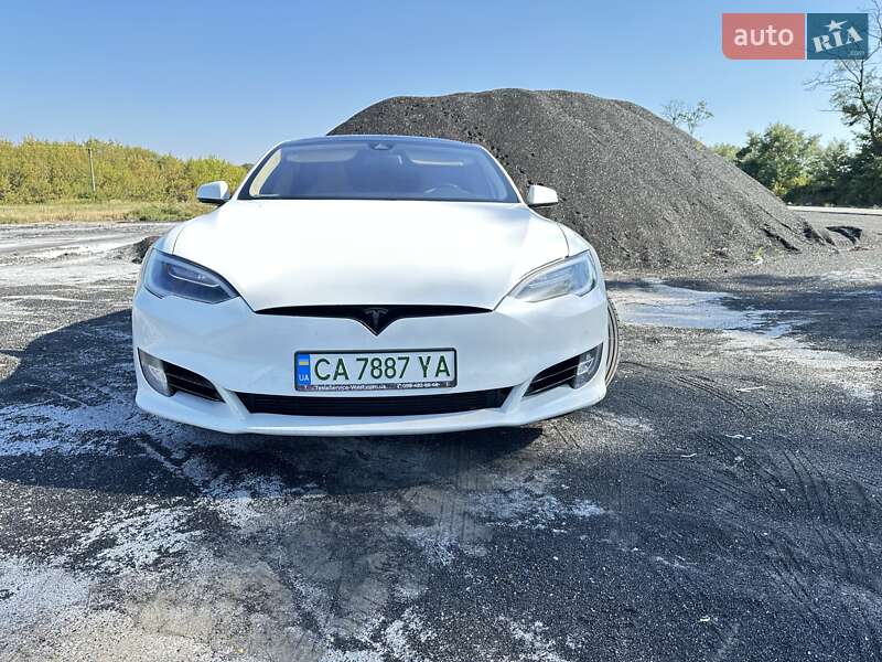 Лифтбек Tesla Model S 2016 в Черкассах фото 13 Лифтбек Tesla Model S 2016 в Черкассах
