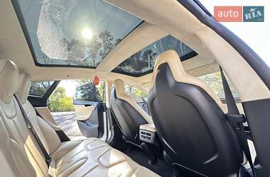Лифтбек Tesla Model S 2016 в Черкассах