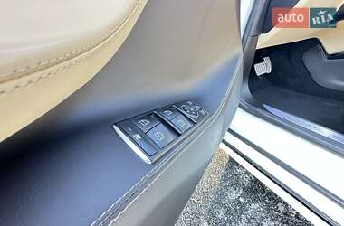 Лифтбек Tesla Model S 2016 в Черкассах