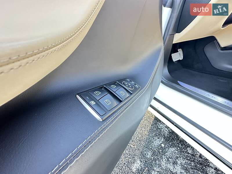 Лифтбек Tesla Model S 2016 в Черкассах фото 38 Лифтбек Tesla Model S 2016 в Черкассах