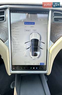 Лифтбек Tesla Model S 2016 в Черкассах
