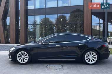 Ліфтбек Tesla Model S 2016 в 