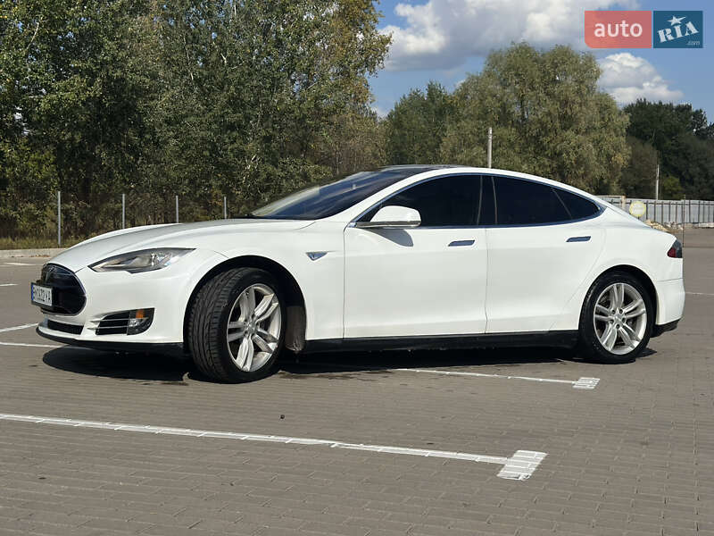 Ліфтбек Tesla Model S 2012 в Сумах