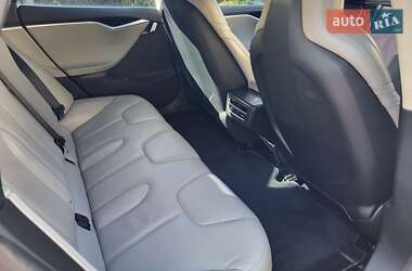Ліфтбек Tesla Model S 2016 в 