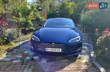 Лифтбек Tesla Model S 2016 в Полтаве