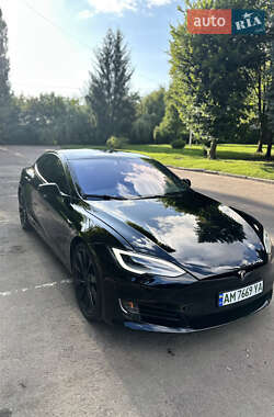 Лифтбек Tesla Model S 2018 в Житомире