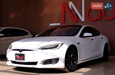 Лифтбек Tesla Model S 2016 в Одессе