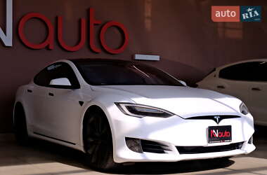 Лифтбек Tesla Model S 2016 в Одессе